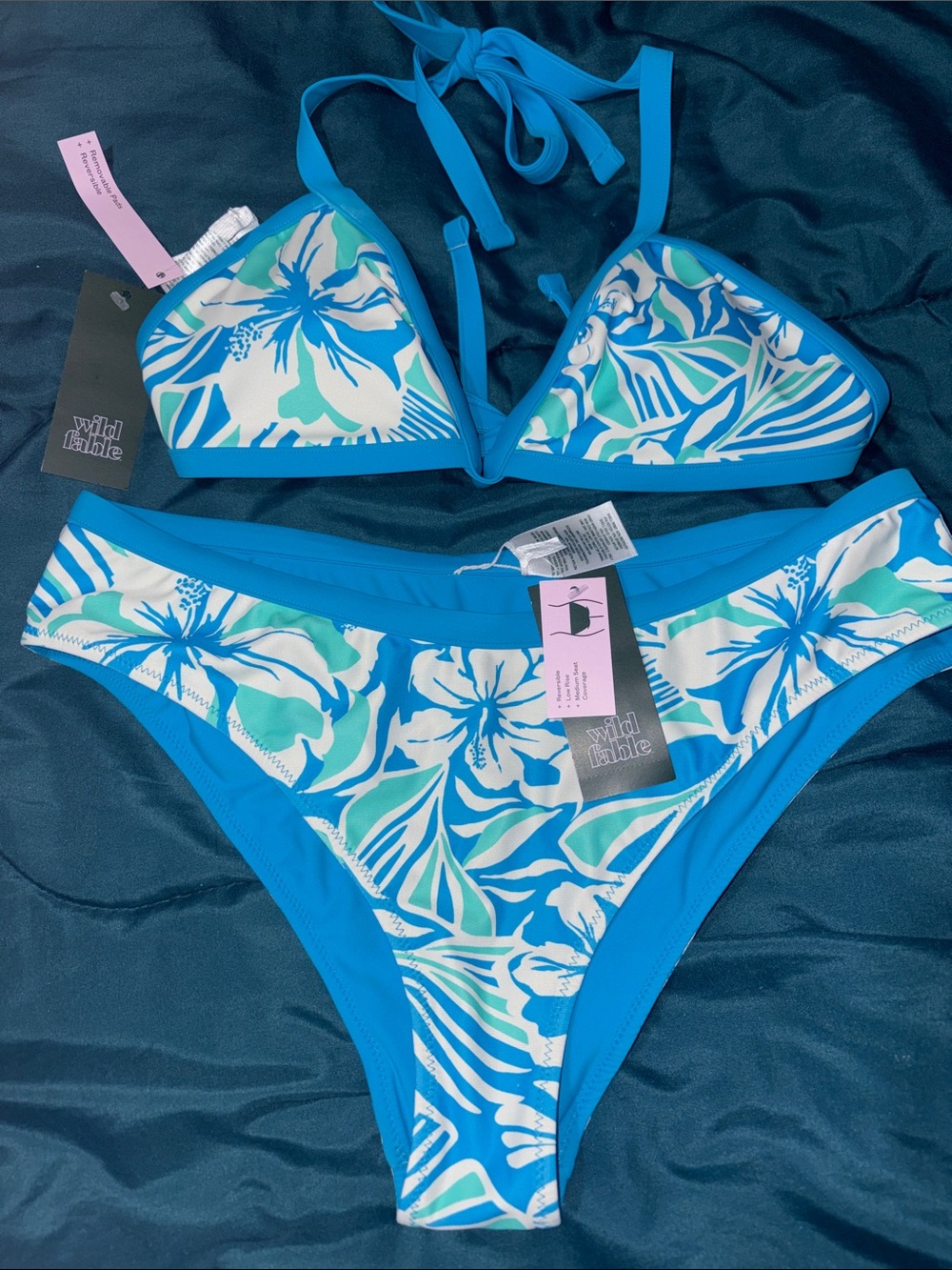 wild fable Reversible NWT -Blue & White Tropical Floral Triangle Bikini - M 8-10
